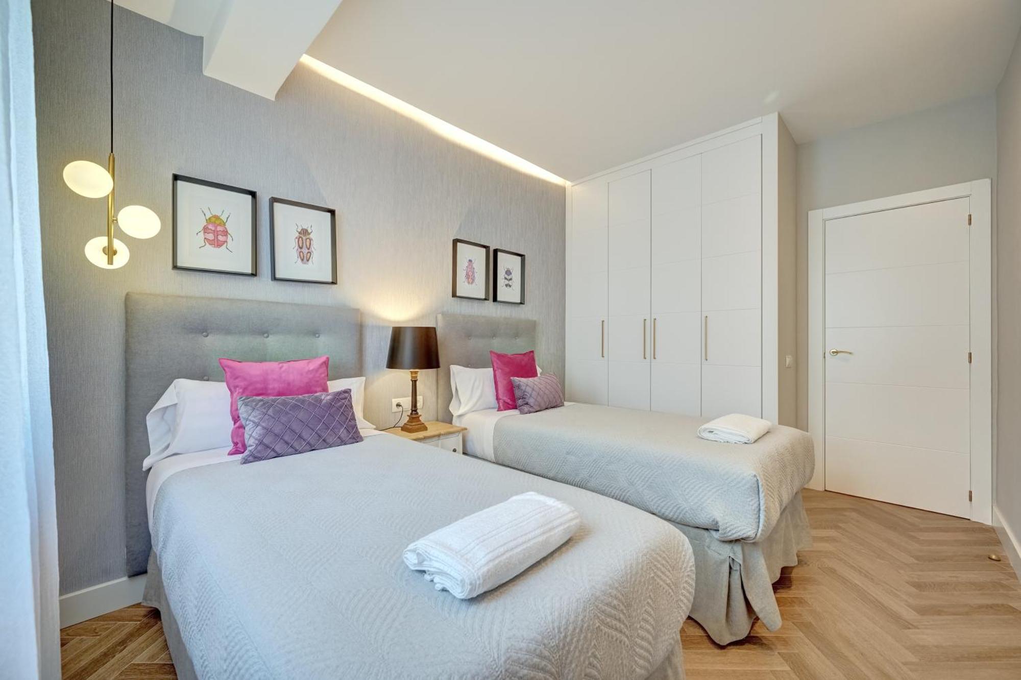 Apartamentos Minica Home Parking Gratis Logroño Exterior foto